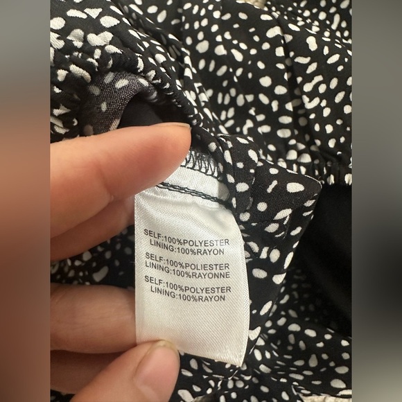 Altar’d State  Black and White Smocked Crop Blouse size S - Picture 8 of 9